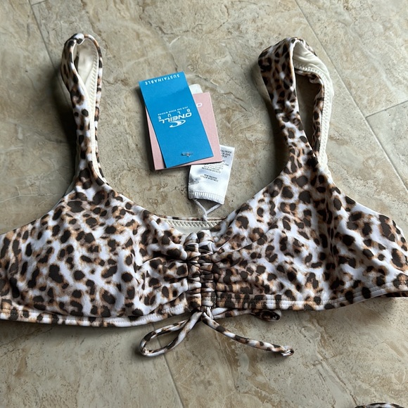 O’NEILL TWO PIECE LEOPARD BIKINI: NEW WITH TAGS: SIZE 14 - Picture 2 of 3